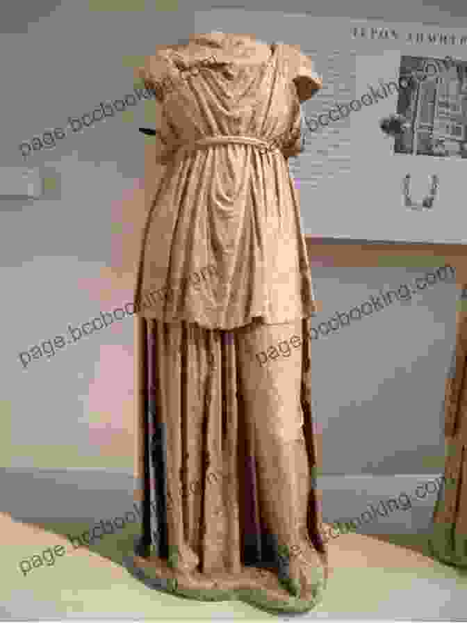Ancient Greek Woman Wearing A Peplos Dress Costumes Of The Greeks And Romans (Dover Fashion And Costumes)